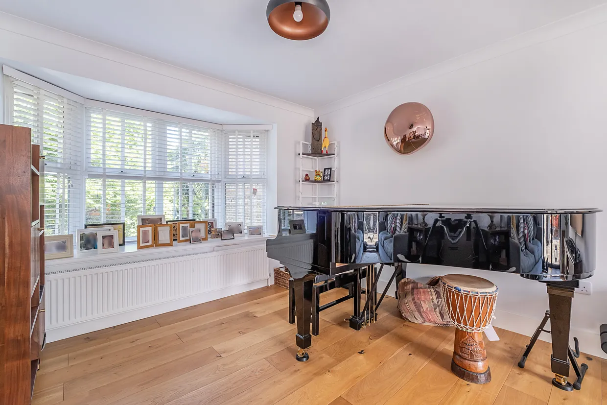 Windmill Rise, Kingston Upon Thames, KT2 photo 8