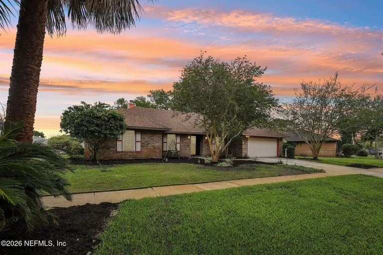 1761 Broken Bow Dr E, Jacksonville, FL 32225