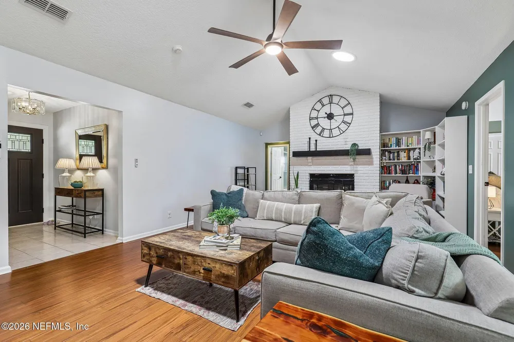1761 Broken Bow Dr E, Jacksonville, FL 32225