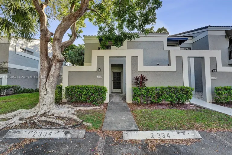 2334 SW 82nd Terrace, North Lauderdale, FL 33068