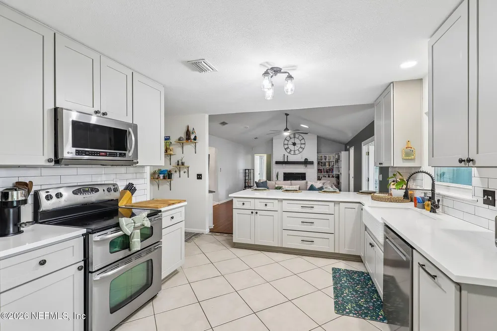 1761 Broken Bow Dr E, Jacksonville, FL 32225