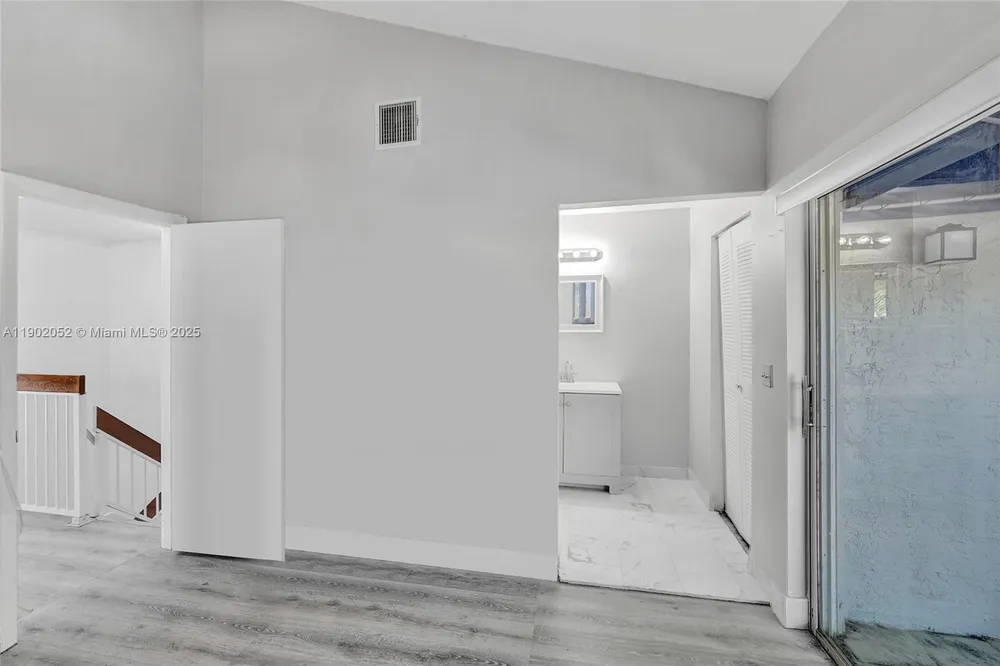 2334 SW 82nd Terrace, North Lauderdale, FL 33068