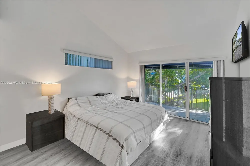 2334 SW 82nd Terrace, North Lauderdale, FL 33068