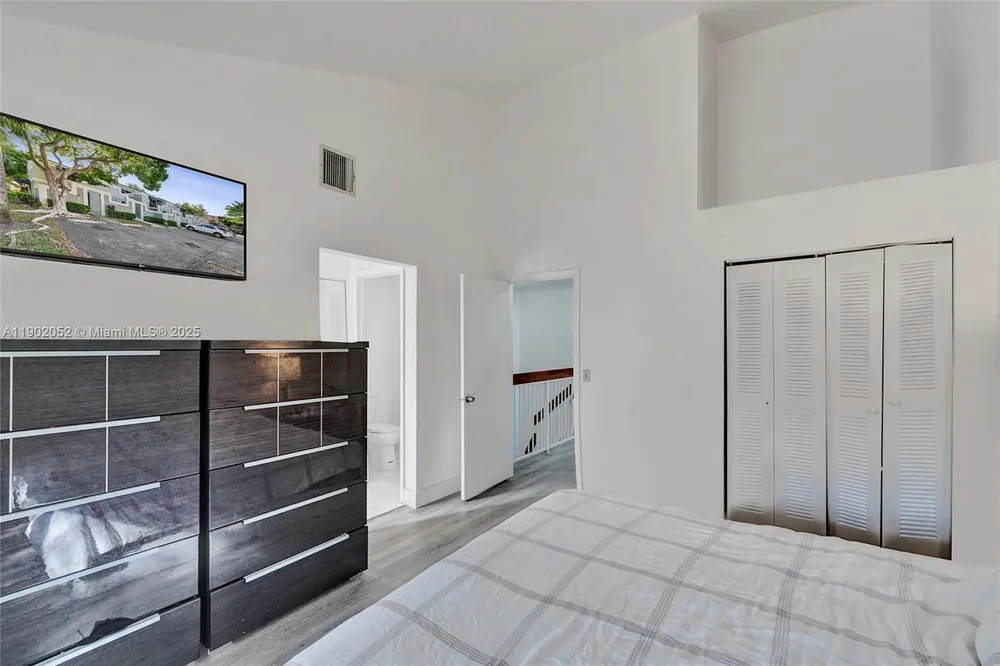 2334 SW 82nd Terrace, North Lauderdale, FL 33068