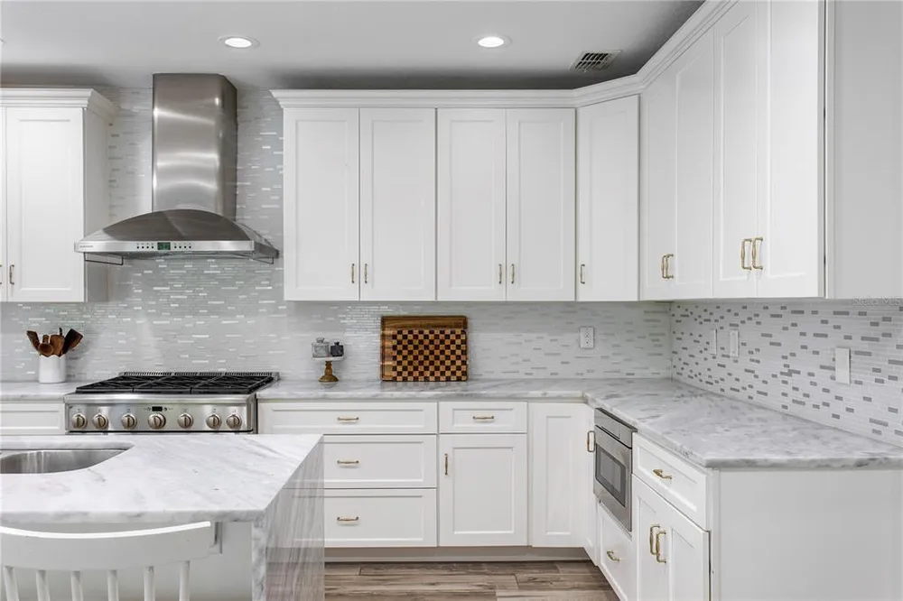 3107 W Watrous Ave, Tampa, FL 33629