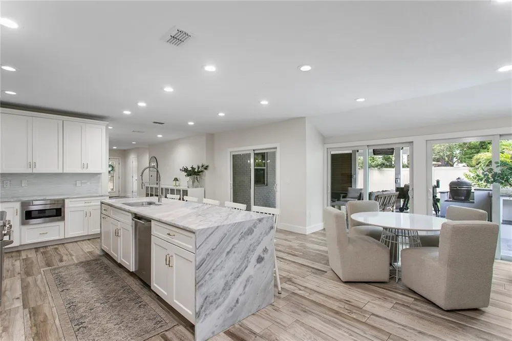 3107 W Watrous Ave, Tampa, FL 33629