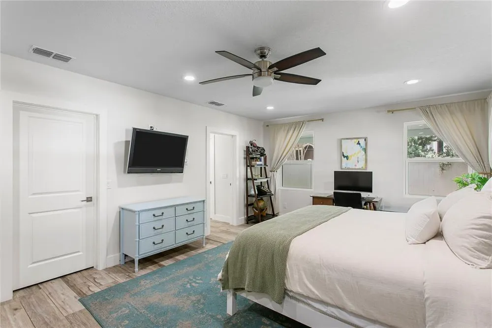 3107 W Watrous Ave, Tampa, FL 33629