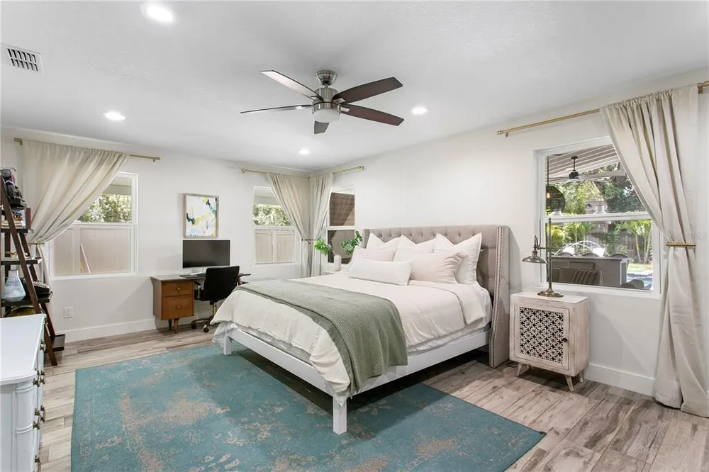 3107 W Watrous Ave, Tampa, FL 33629