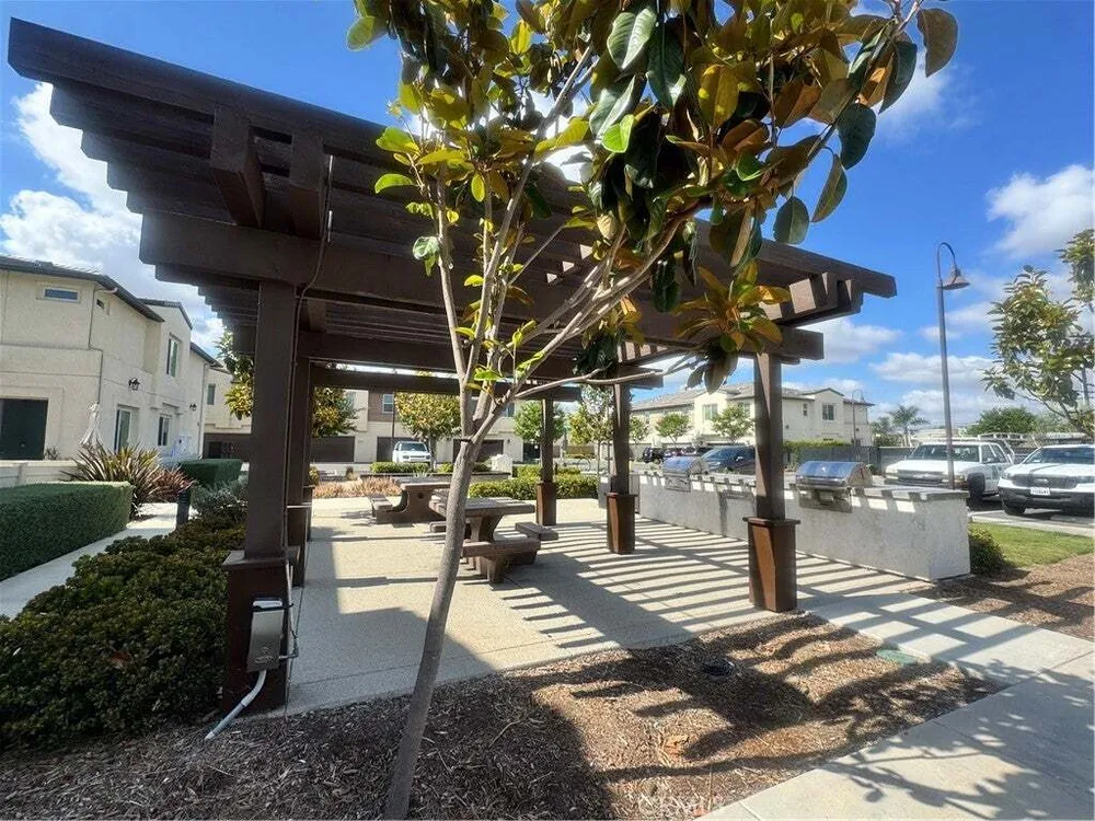 17 Aria Street, South El Monte, CA 91733