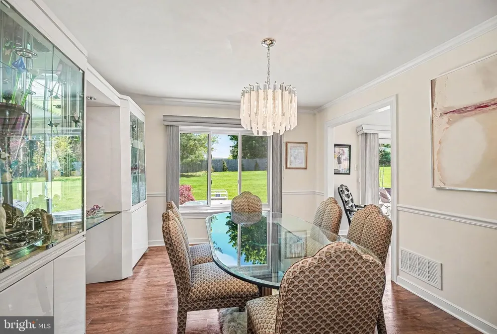 944 Hedgerow Ct, Blue Bell, PA 19422