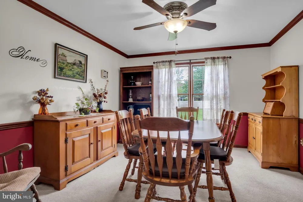 38 Mayberry Ln, Mechanicsburg, PA 17050