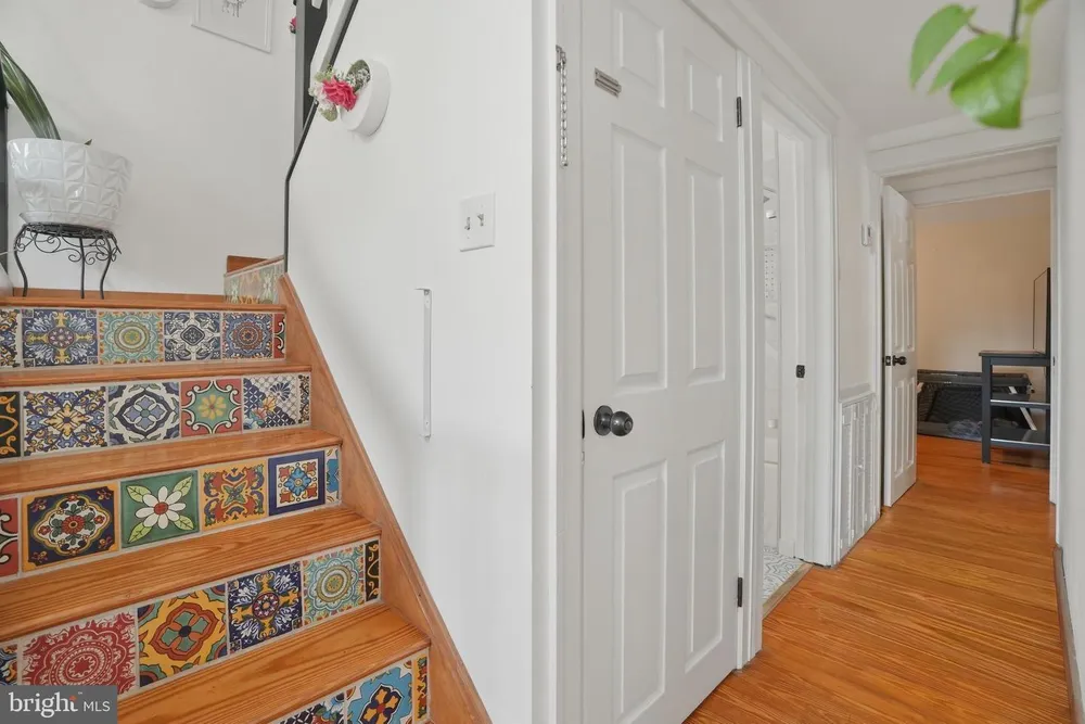 2037 Harts Ln, Conshohocken, PA 19428