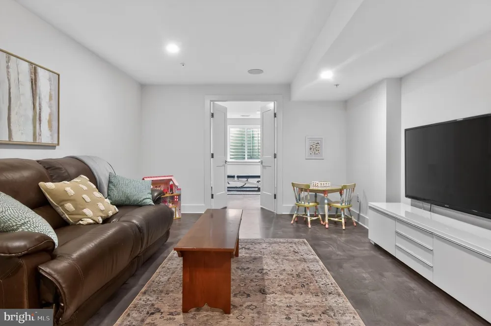 111 Ellershaw Court, MD 21401