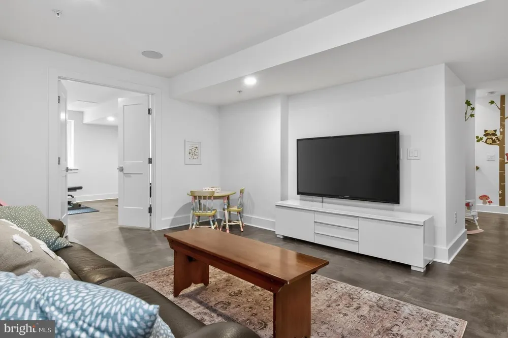 111 Ellershaw Court, MD 21401