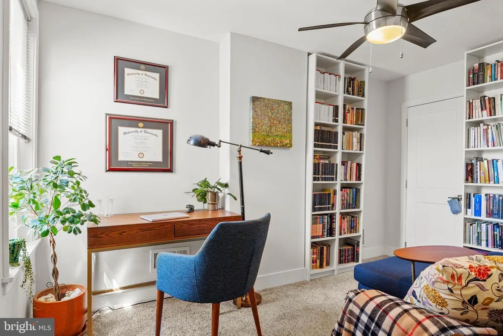 304 W Salaignac St, Philadelphia, PA 19128