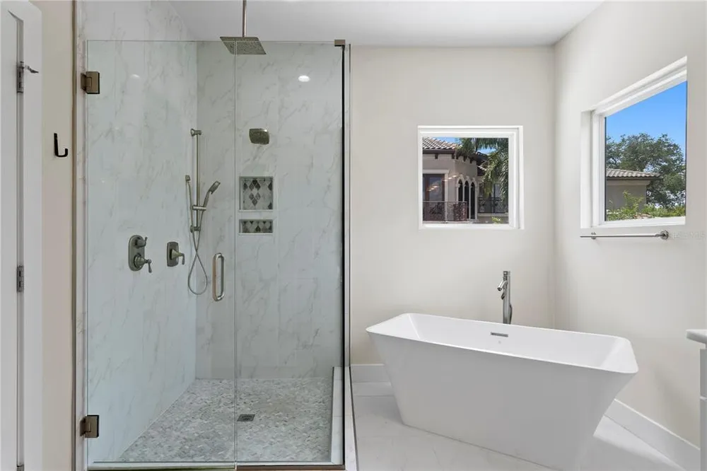 3107 W Watrous Ave, Tampa, FL 33629