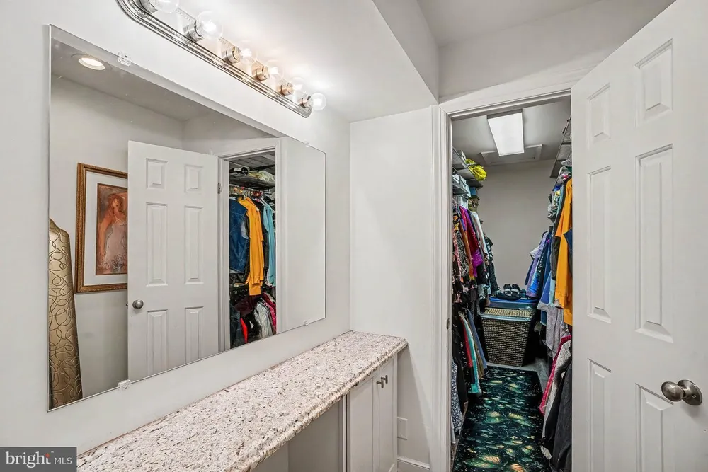 944 Hedgerow Ct, Blue Bell, PA 19422
