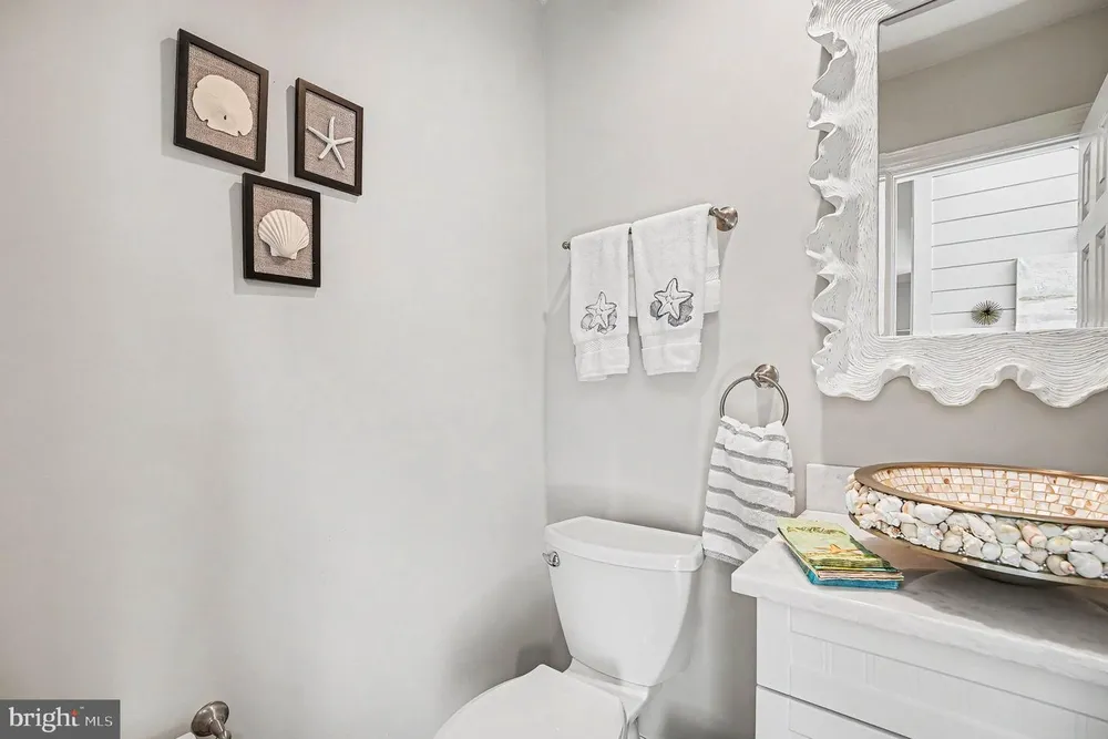 944 Hedgerow Ct, Blue Bell, PA 19422