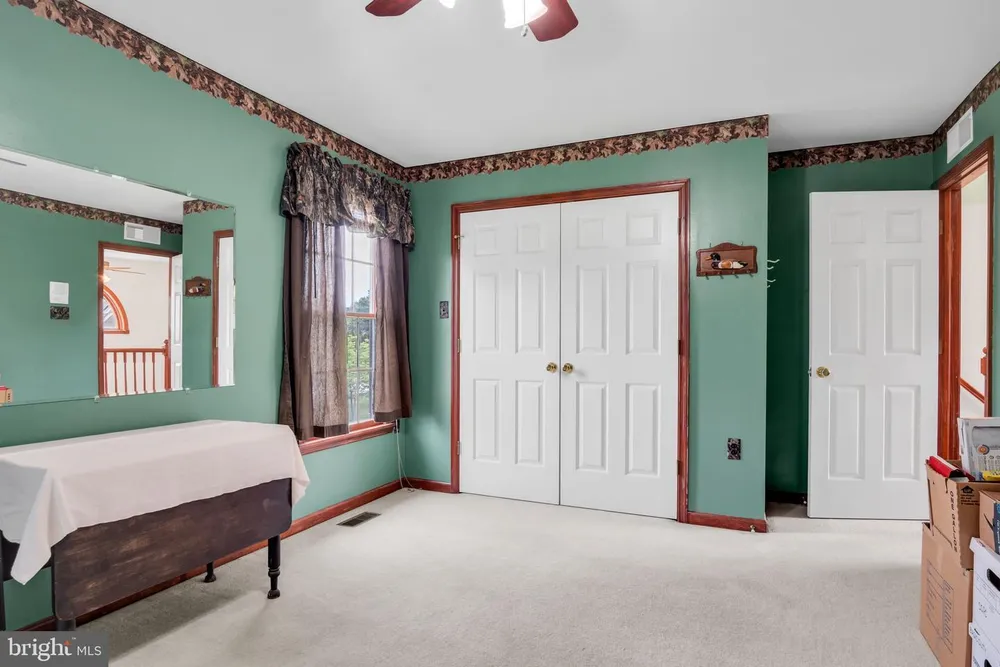 38 Mayberry Ln, Mechanicsburg, PA 17050