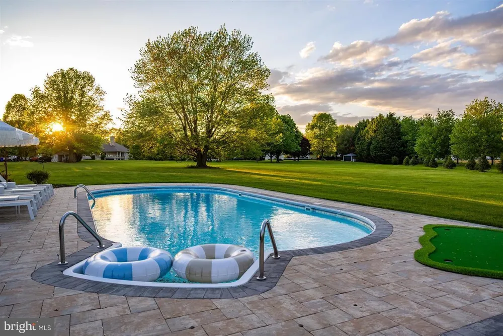 162 Kirwans Landing Ln, Chester, MD 21619