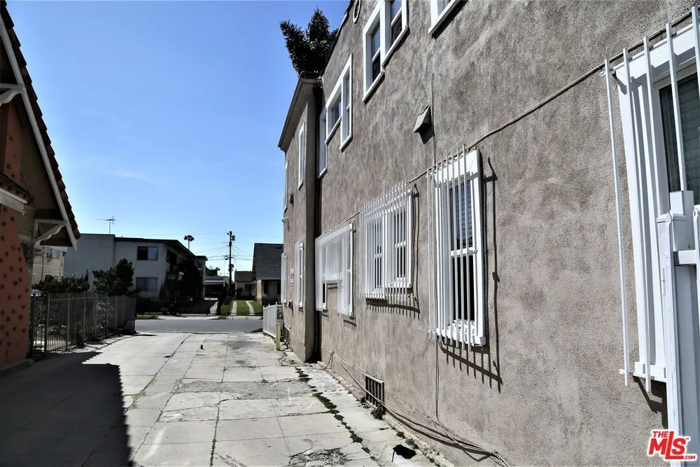 1406 2nd Ave, Mid-City, CA 90019