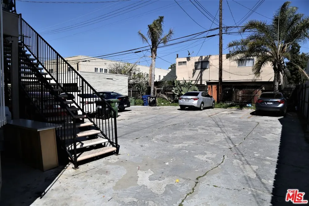 1406 2nd Ave, Mid-City, CA 90019