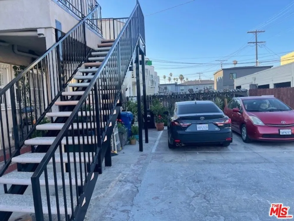 1406 2nd Ave, Mid-City, CA 90019