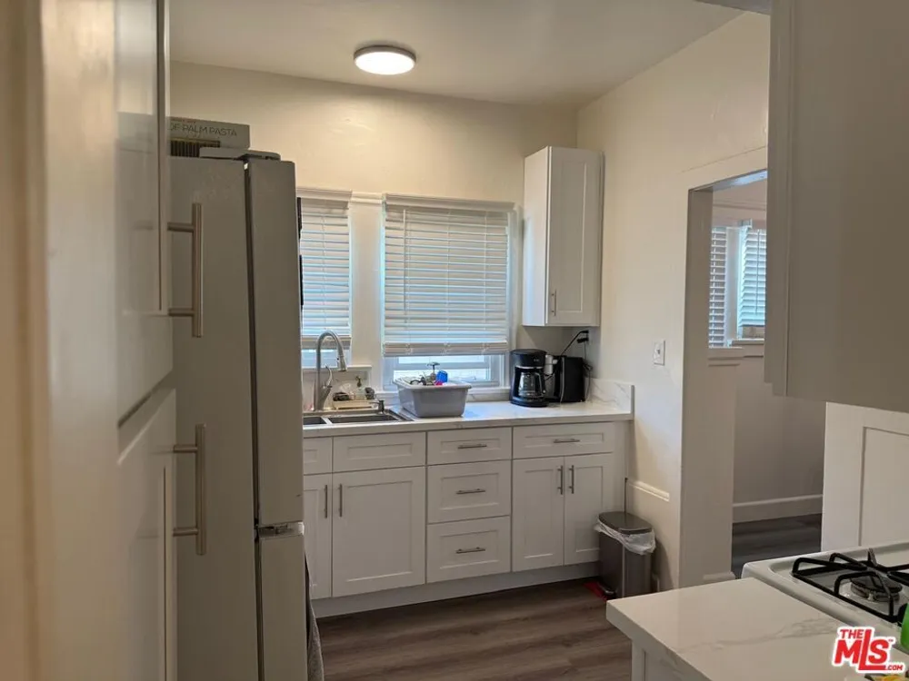 1406 2nd Ave, Mid-City, CA 90019