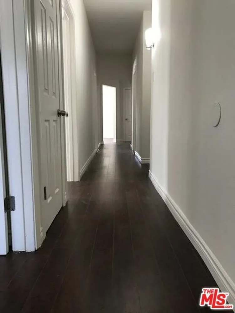 1406 2nd Ave, Mid-City, CA 90019