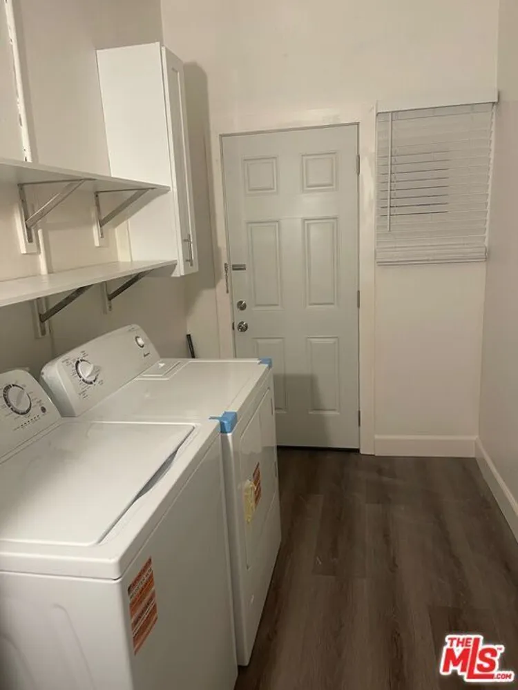 1406 2nd Ave, Mid-City, CA 90019