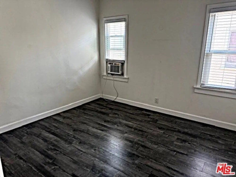 1406 2nd Ave, Mid-City, CA 90019
