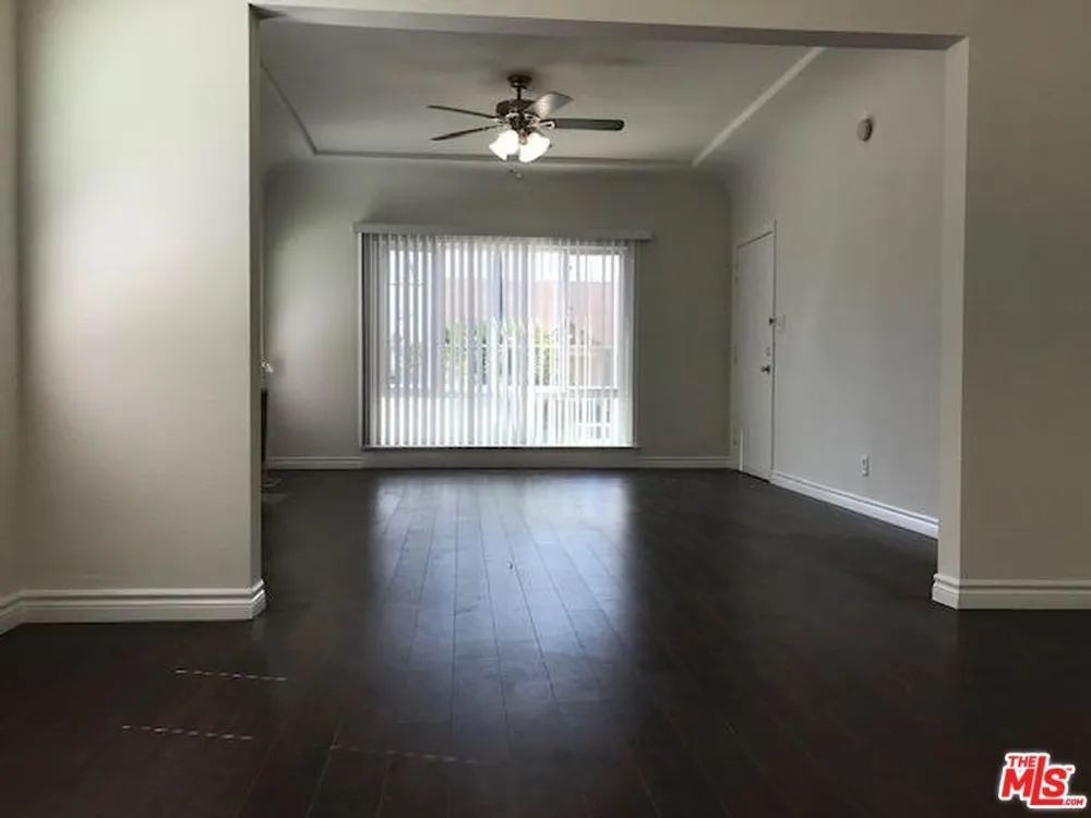 1406 2nd Ave, Mid-City, CA 90019