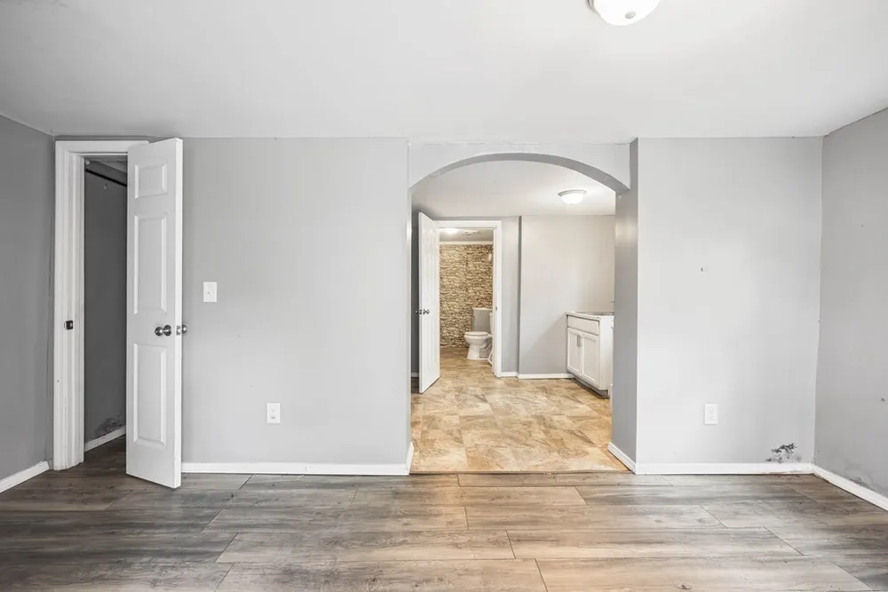 2113 Summerville Rd, Phenix City, AL 36867