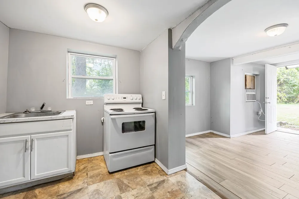 2113 Summerville Rd, Phenix City, AL 36867