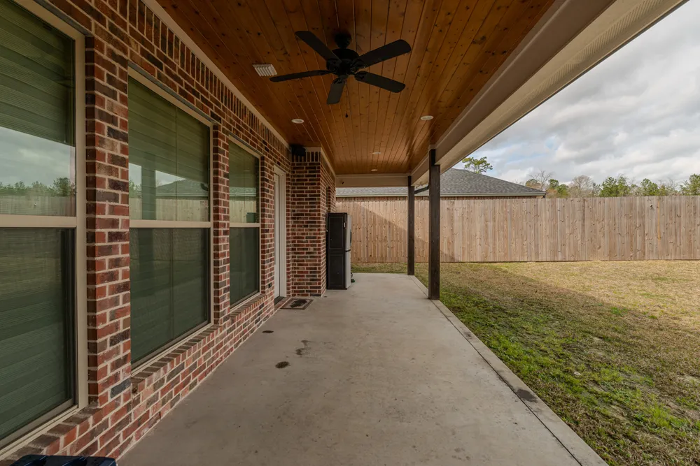 112 Pindo Palm Dr, Lumberton, TX 77657
