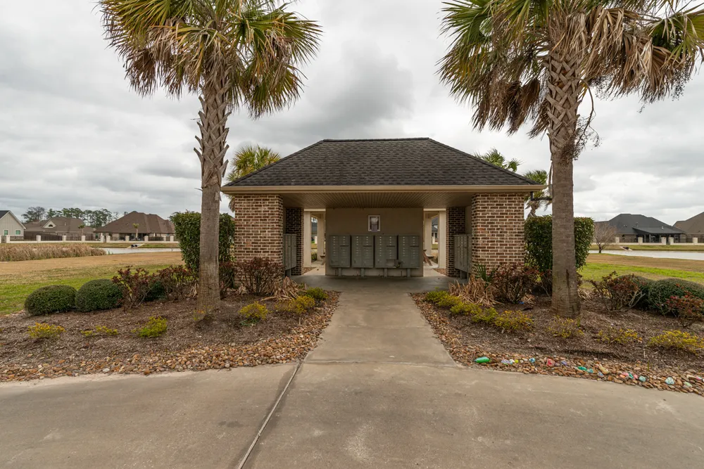 112 Pindo Palm Dr, Lumberton, TX 77657