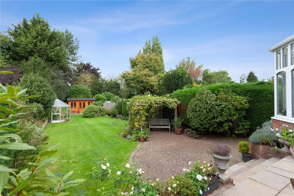 Chandos Avenue, Whetstone, N20 photo 8