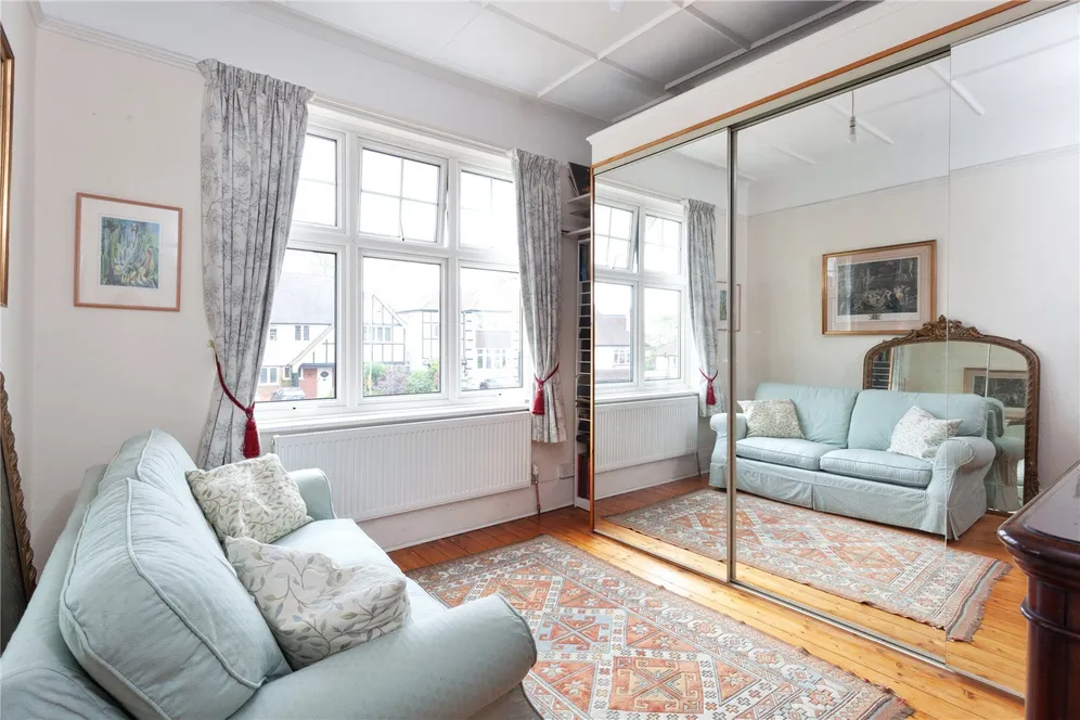Chandos Avenue, Whetstone, N20 photo 13