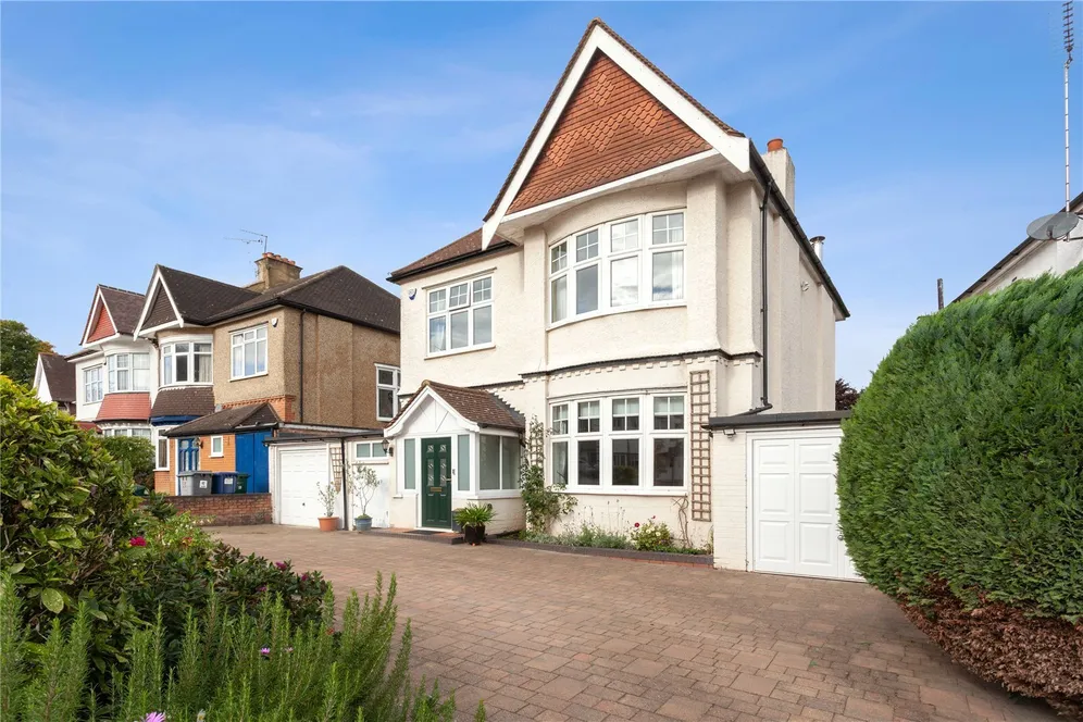 Chandos Avenue, Whetstone, N20 photo 17