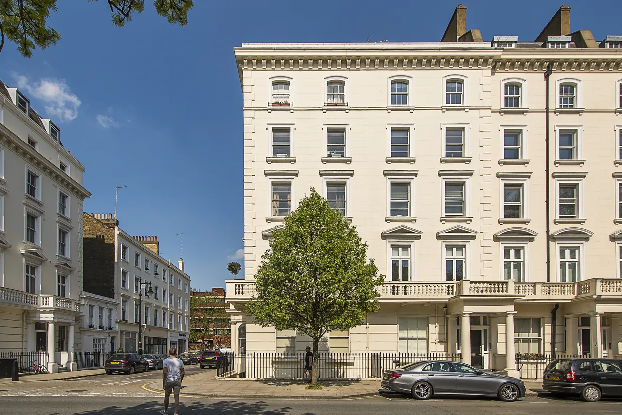 St. Georges Square, London, SW1V photo 3
