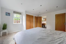 Hillside Road, Penn, HP10 photo 12