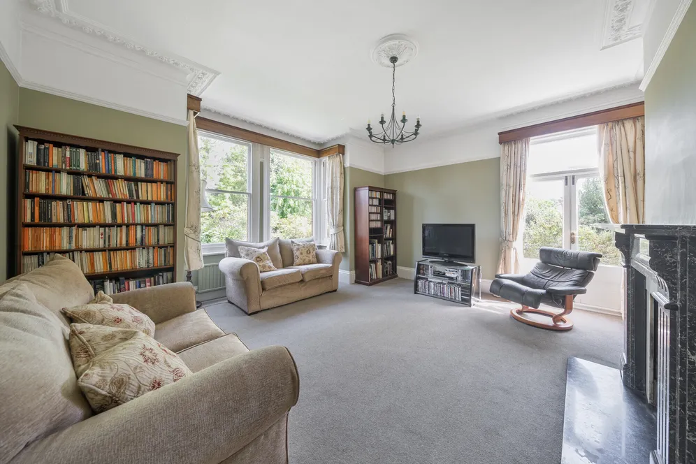 Highfield Road, Hertford, SG13 photo 4