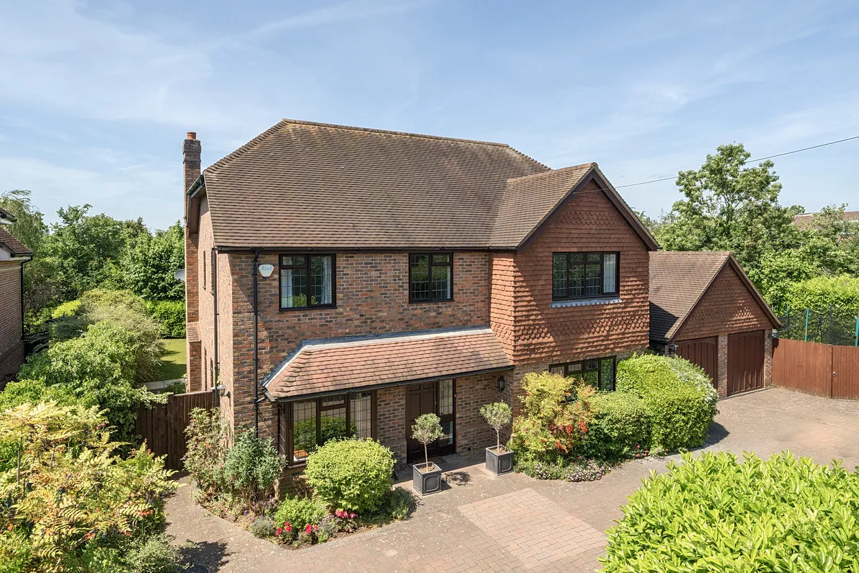 Shoppenhangers Road, Maidenhead, SL6 photo 1