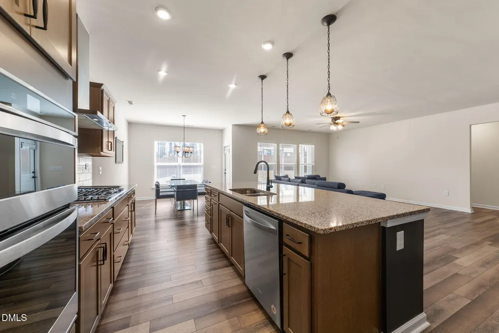 3735 Autumn Creek Dr, Fuquay-Varina, NC 27526