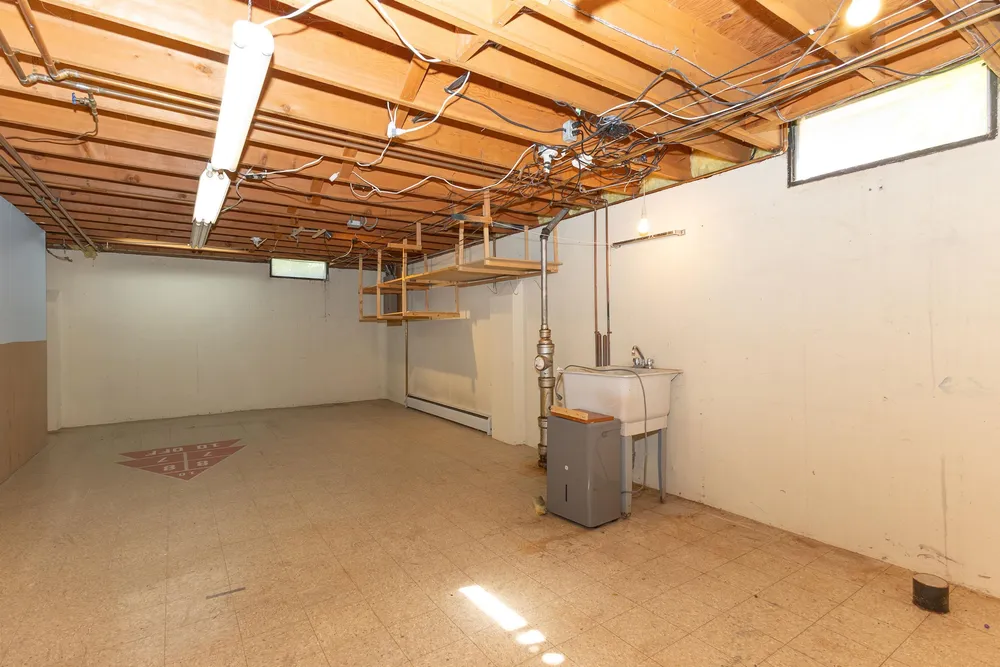 1740 N Eugene St, Appleton, WI 54914
