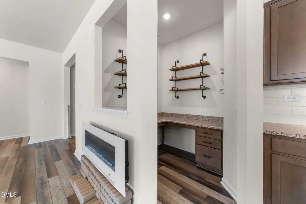 3735 Autumn Creek Dr, Fuquay-Varina, NC 27526