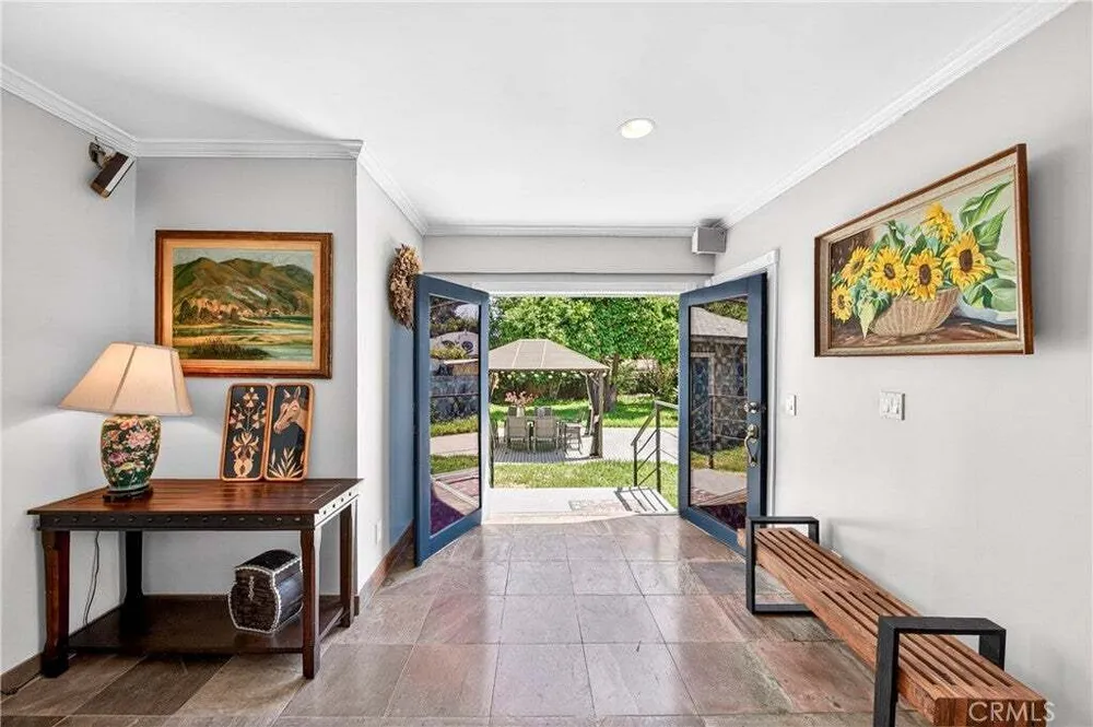 790 N El Molino Ave, Pasadena, CA 91104