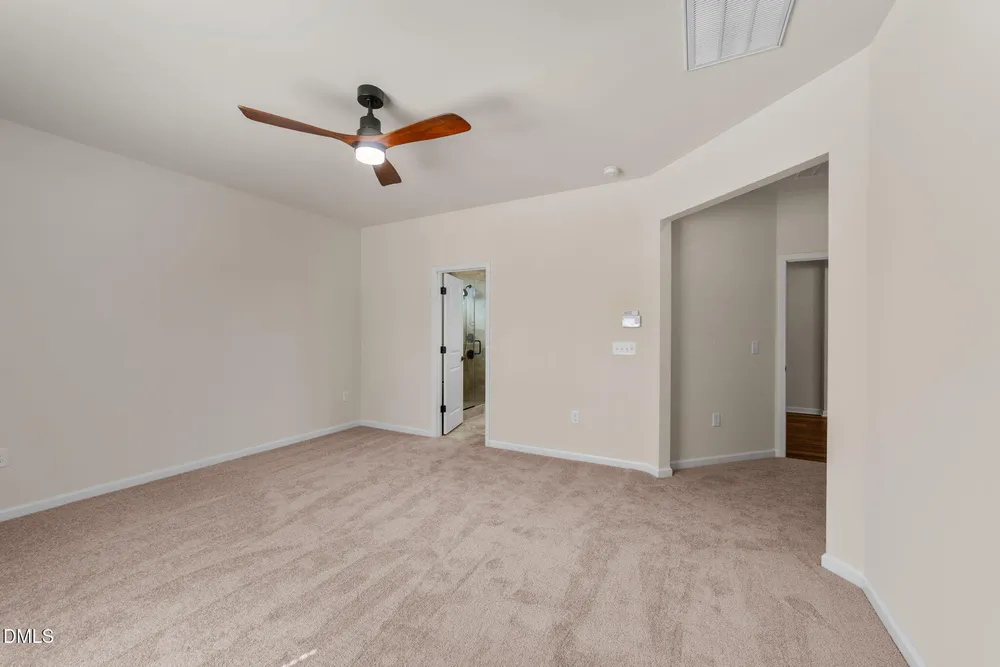 3735 Autumn Creek Dr, Fuquay-Varina, NC 27526