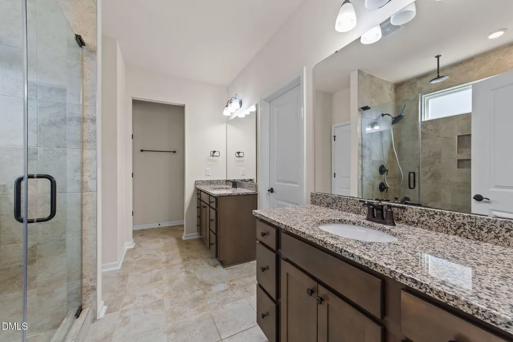 3735 Autumn Creek Dr, Fuquay-Varina, NC 27526