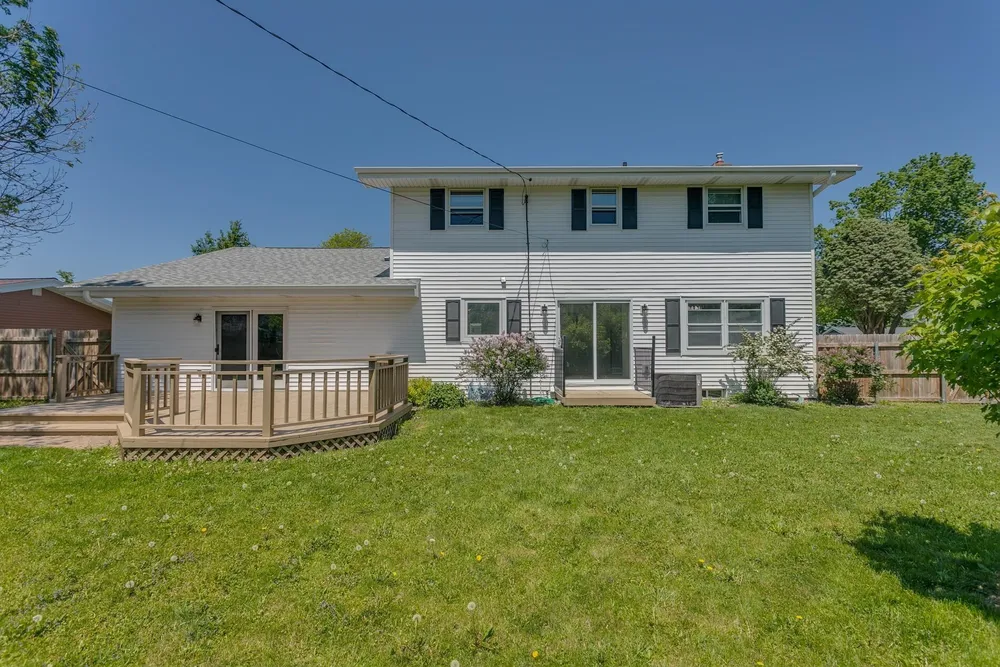 1805 E Marquette St, Appleton, WI 54911